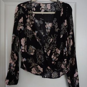 Floral print long sleeve top